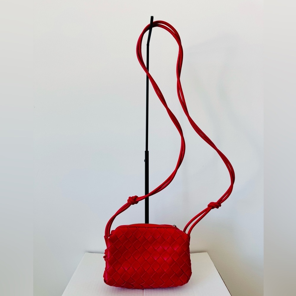 Elegant Red Crossbody Bag